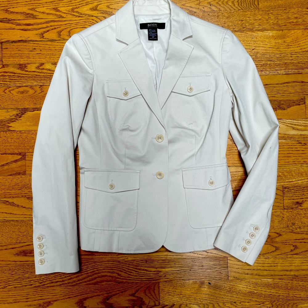 Body by Victoria off white blazer.